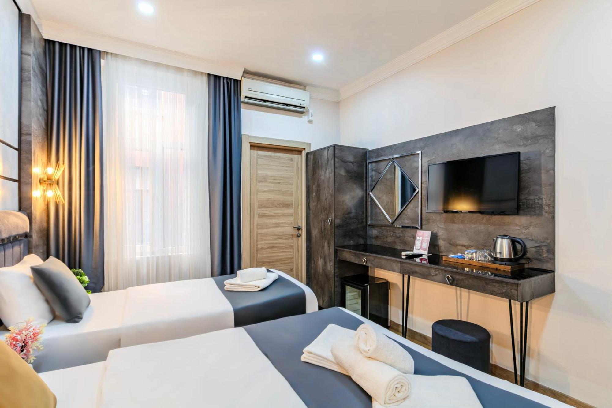 La Pazza Otel 3*